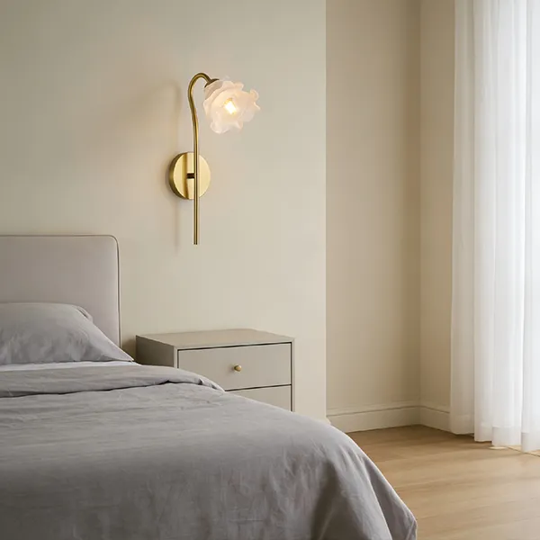 Como combinar arandelas de parede modernas com um quarto
